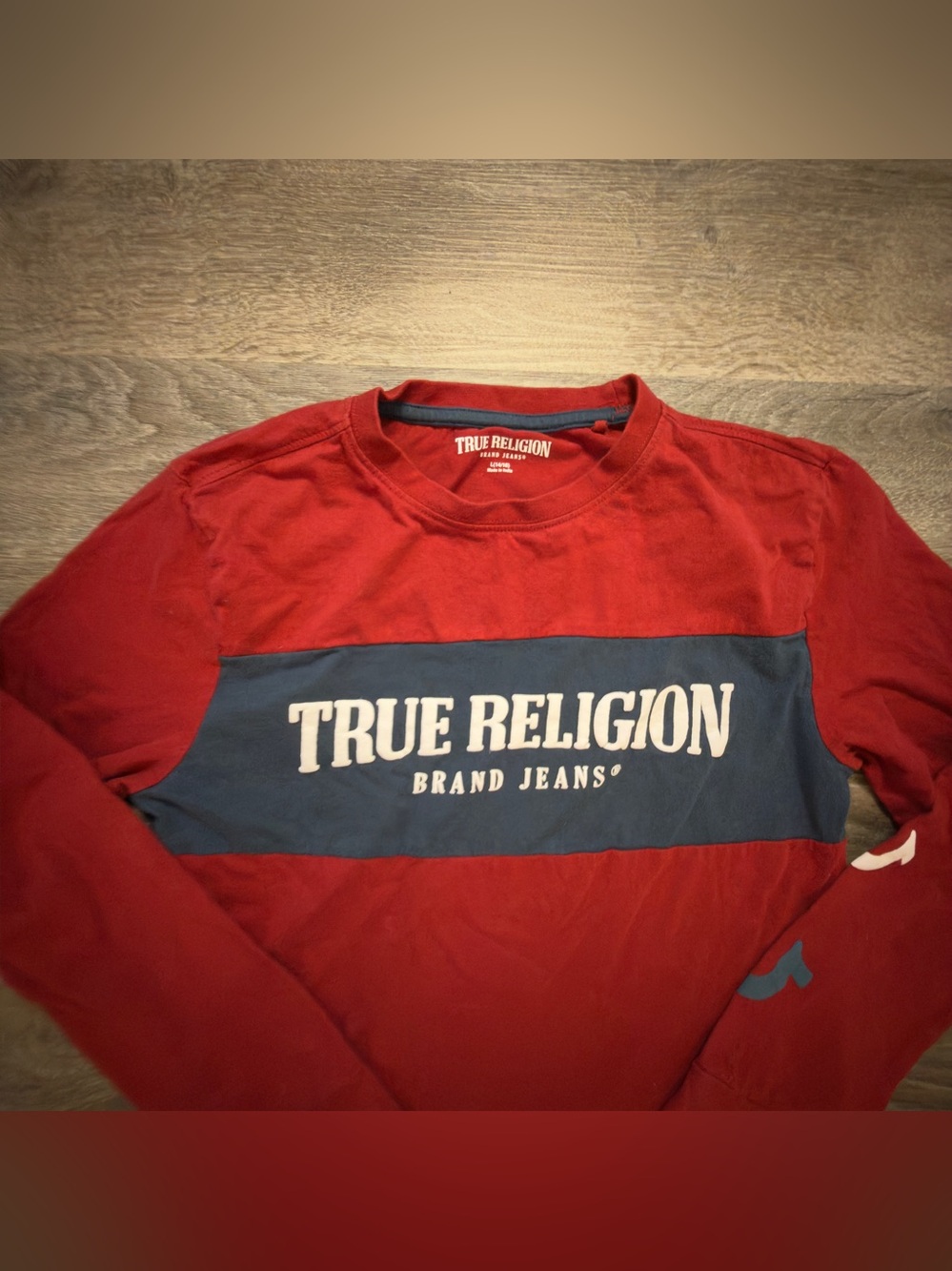 True Religion kids SZ L 14-16 cranberry & Navy long sleeve tee. Like new